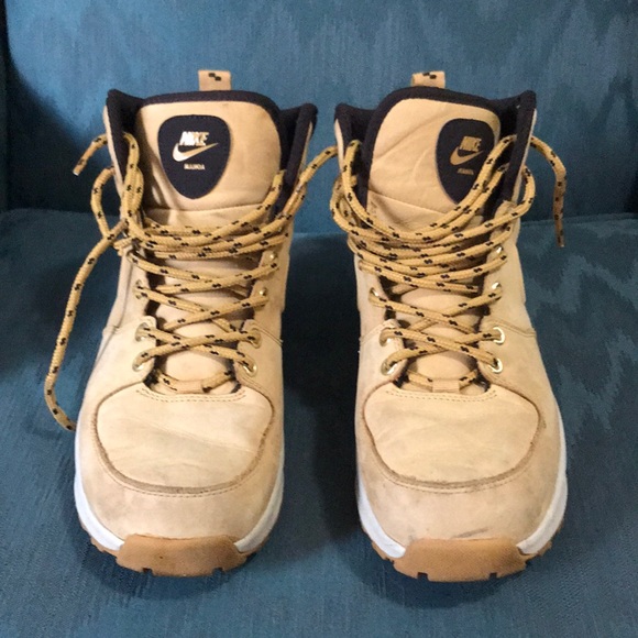 Nike Shoes - Nike Manoa Hiking Boots